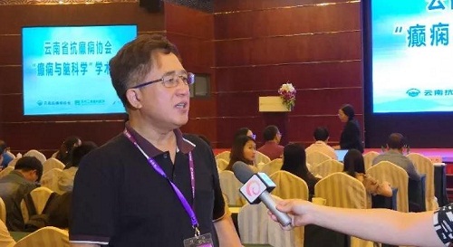 中國抗癲癇協(xié)會副會長、首都醫(yī)科大學(xué)三博腦科醫(yī)院專家欒國明教授
